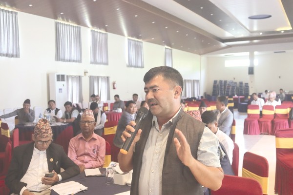 लुम्बिनी प्रदेशका स्थानियतहका जनप्रतिनिधिहरुद्वारा प्रदेश सरकारलाई टुक्रे योजना नपठाउन आग्रह