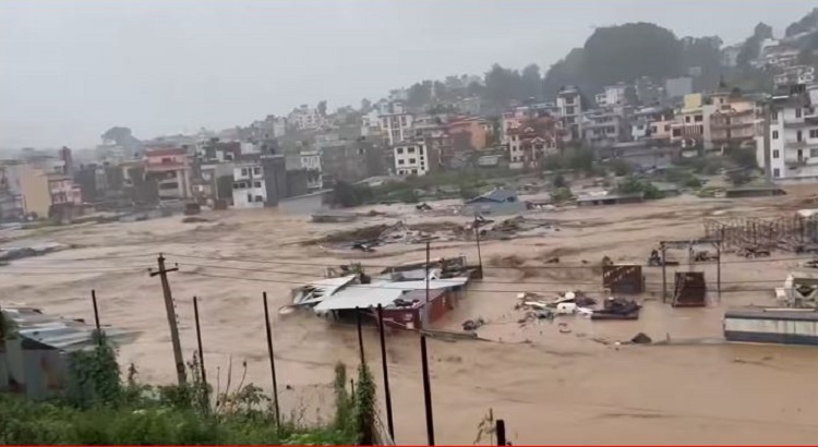 बाढी पहिरो Update: देशभर कम्तीमा ५० जनाको ज्यान गयो, १५ जना भन्दा धेरै बेपत्ता